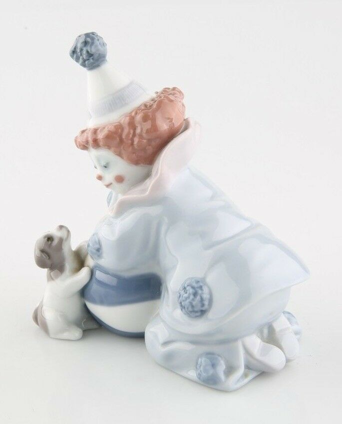 Lladro Pierrot Clown w/ Puppy Decorative Figurine 5278 Porcelain Hand Made Spain
