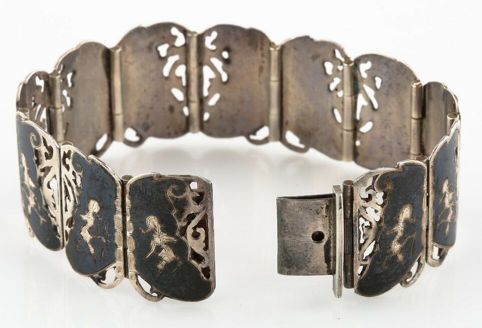 VINTAGE SIAMESE STERLING SILVER AND NIELLO ETCHED BUTTERFLY LINK PANEL BRACELET