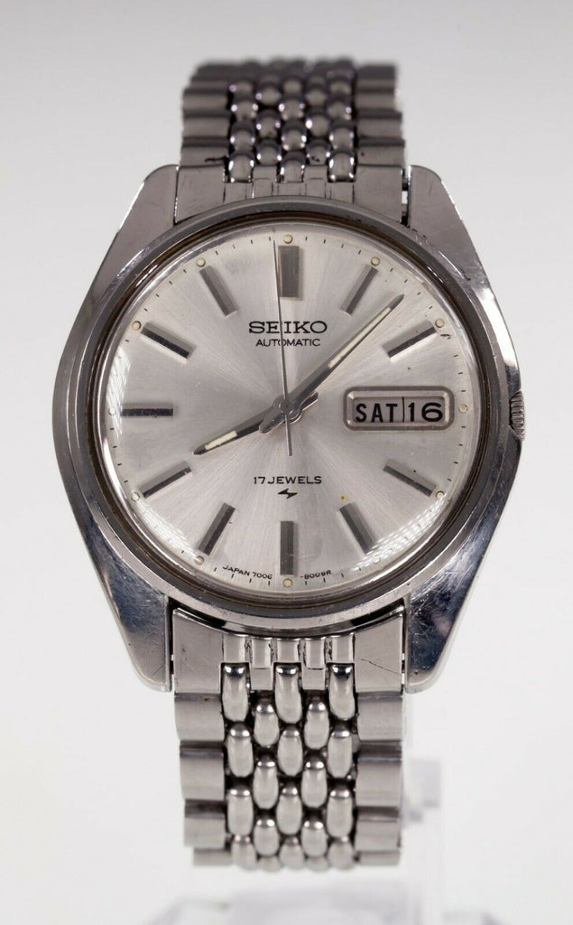 Seiko Stainless Steel Automatic Men's Watch with Day/Date Feature 7006-8007