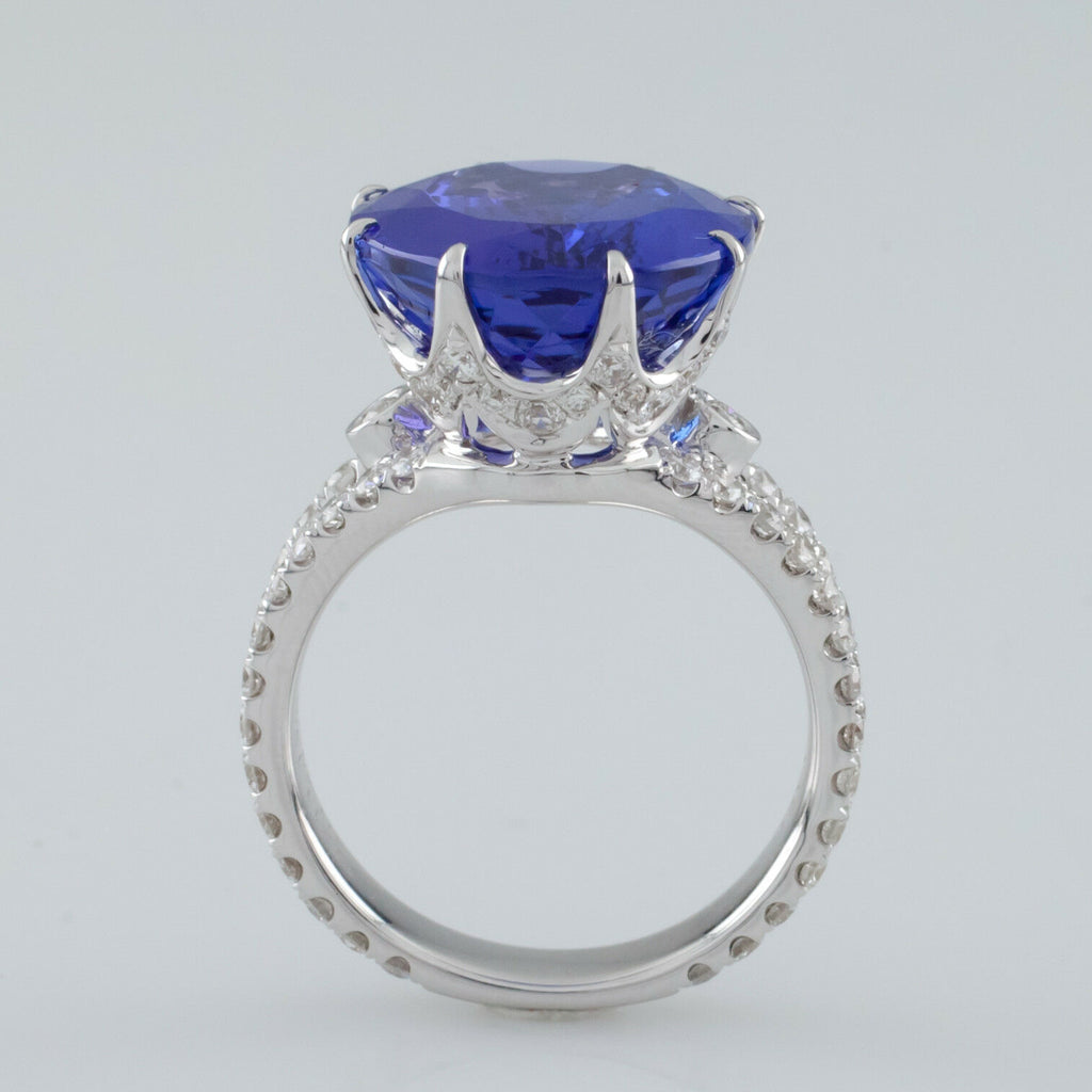 Tanzanite and Diamond Solitaire 18k White Gold Cocktail Ring with CoA Size 6.5