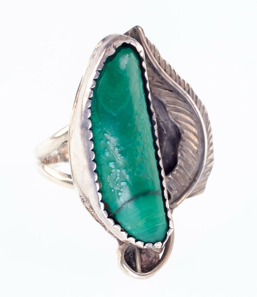 Sterling Silver Navajo Sisteks Ring with Malachite Stone Size 7.5