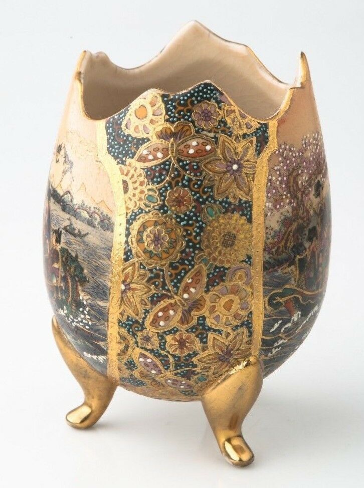 Vintage Satsuma Hand-Painted Gilt-Detailed Footed Egg Featuring Geisha