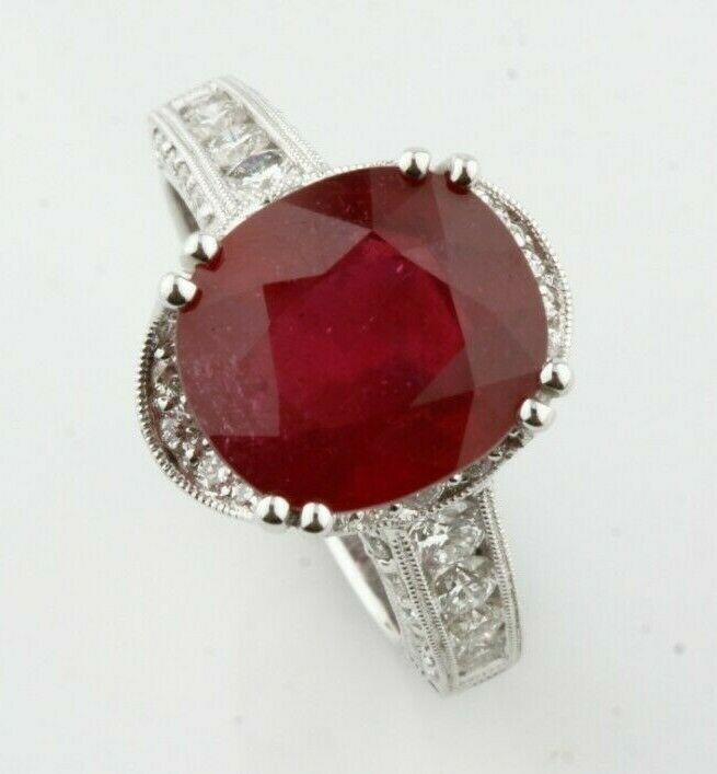 18k White Gold Ruby Solitaire Ring w/ Diamond Accents and Milgrain Detail Sz 6.5