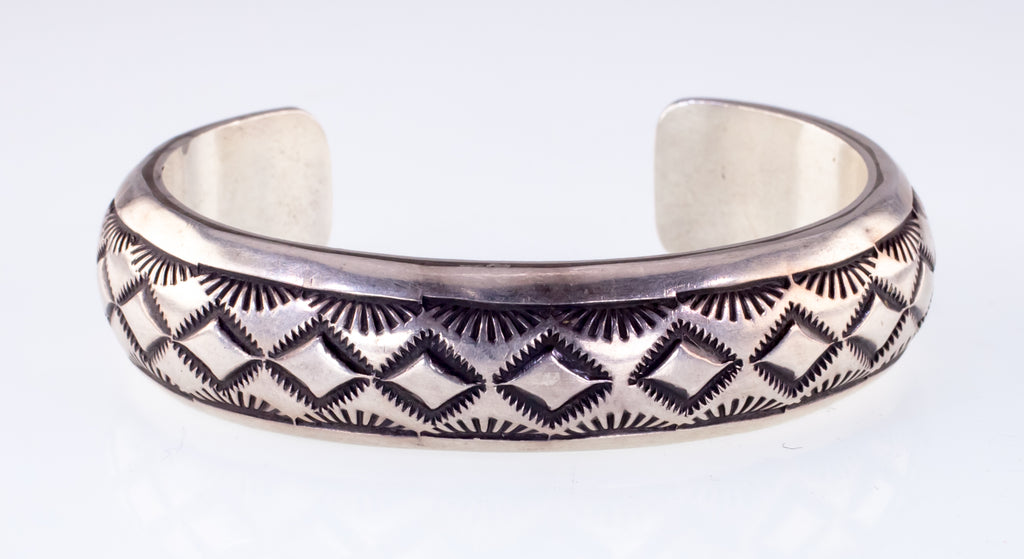 Amazing Navajo TAHE Carinated Sterling Silver Cuff Bracelet