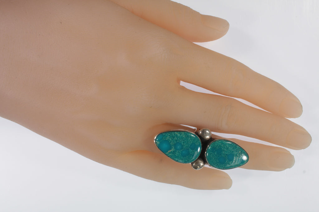 Ladies Navajo Turquoise Sterling Silver Long Ring Size 6