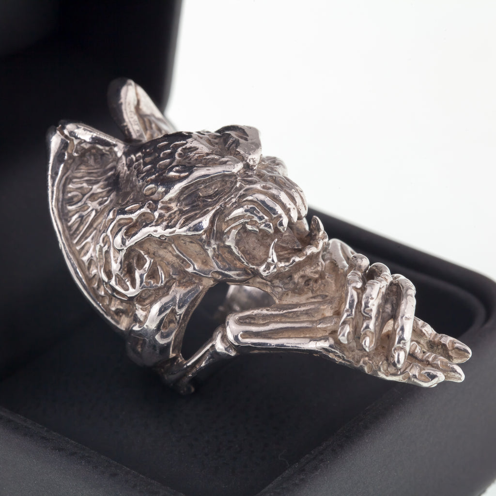 Large 3D Gargoyle Sterling Silver Ring Size: 9