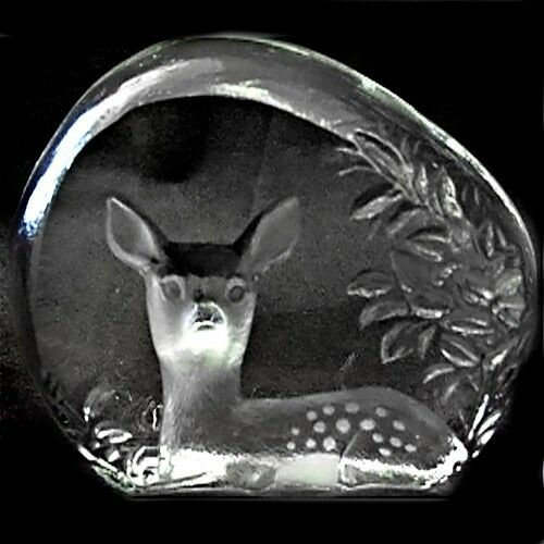Swedish Etched Crystal paperweight Seated Woodland Fawn MATS JONASSON